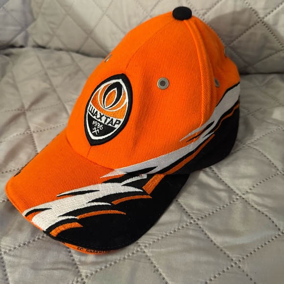 FC Shakhtar Orange Cap - Picture 1 of 7